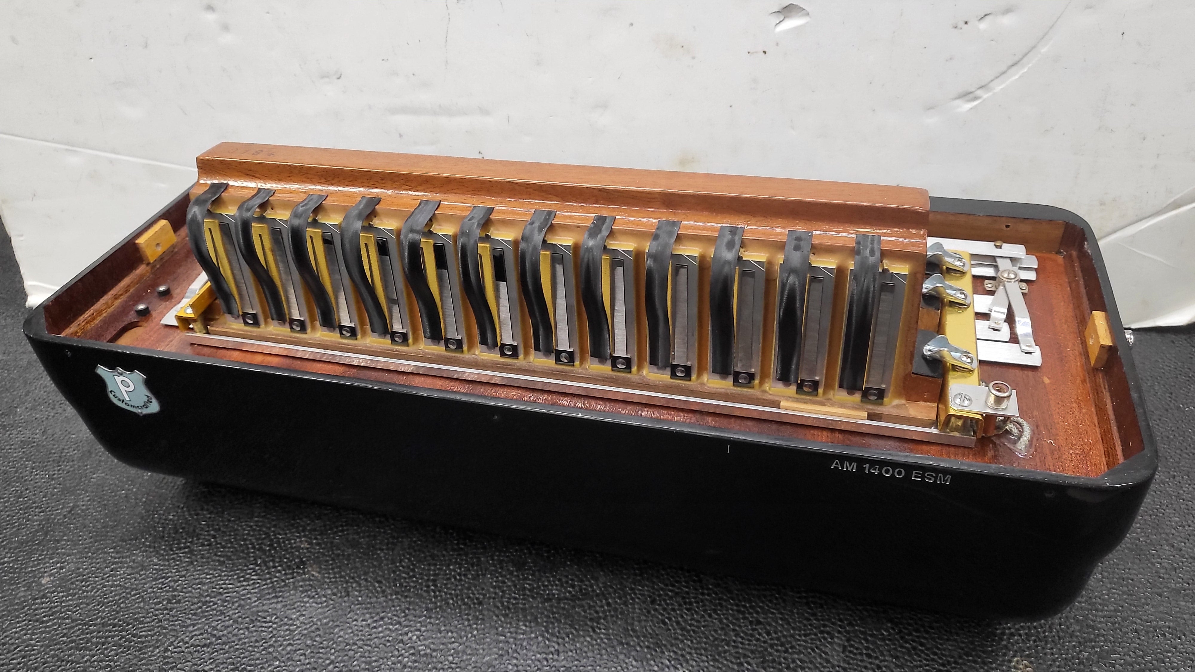 petosa AM-1400 (19 1/4" LMMH)