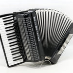 Weltmeister Topas IV  (17 3/8" LMMM)